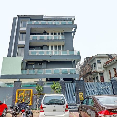Townhouse Sector 30 Near Botanic Garden Of Indian Republic Hotel Noida Exterior foto