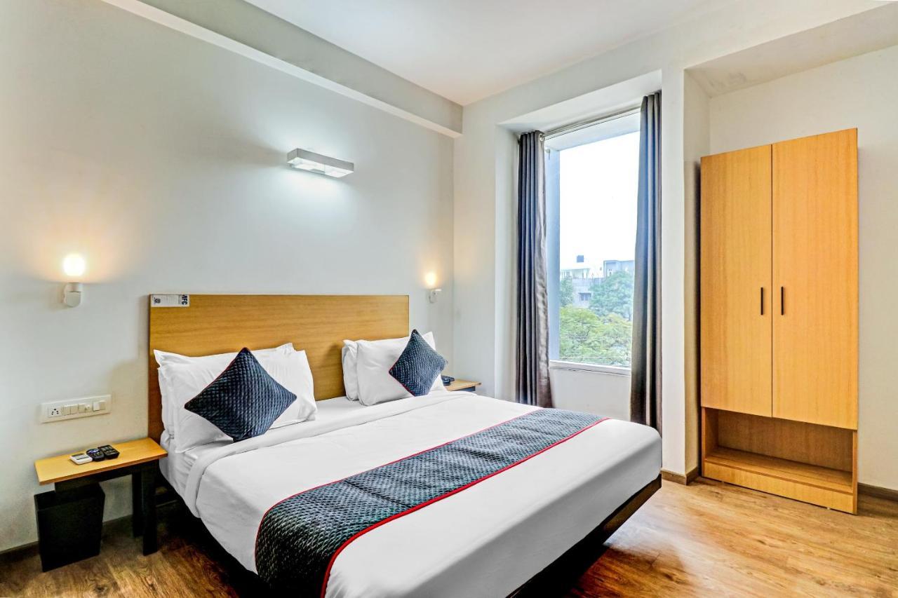 Townhouse Sector 30 Near Botanic Garden Of Indian Republic Hotel Noida Exterior foto