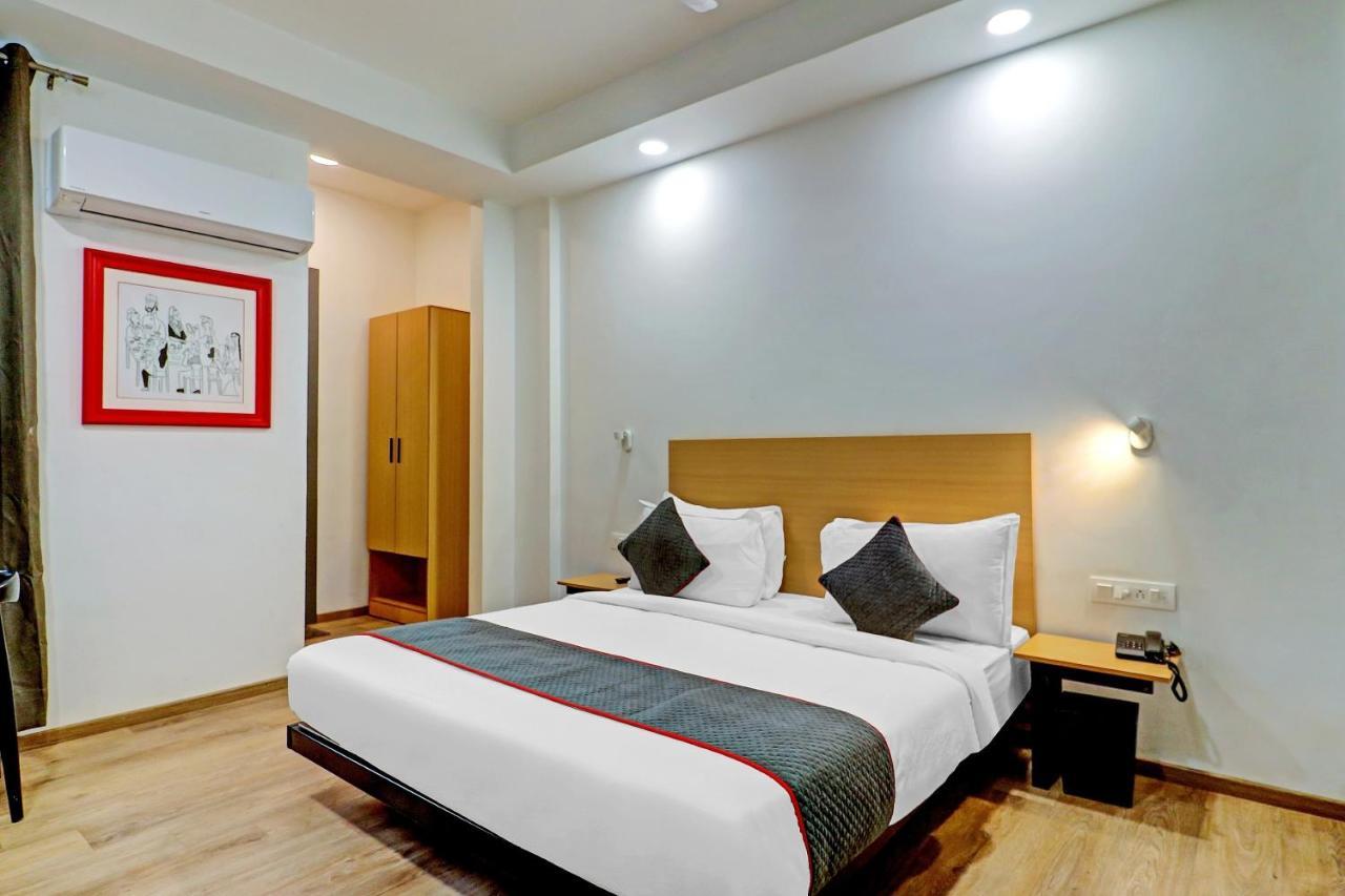 Townhouse Sector 30 Near Botanic Garden Of Indian Republic Hotel Noida Exterior foto