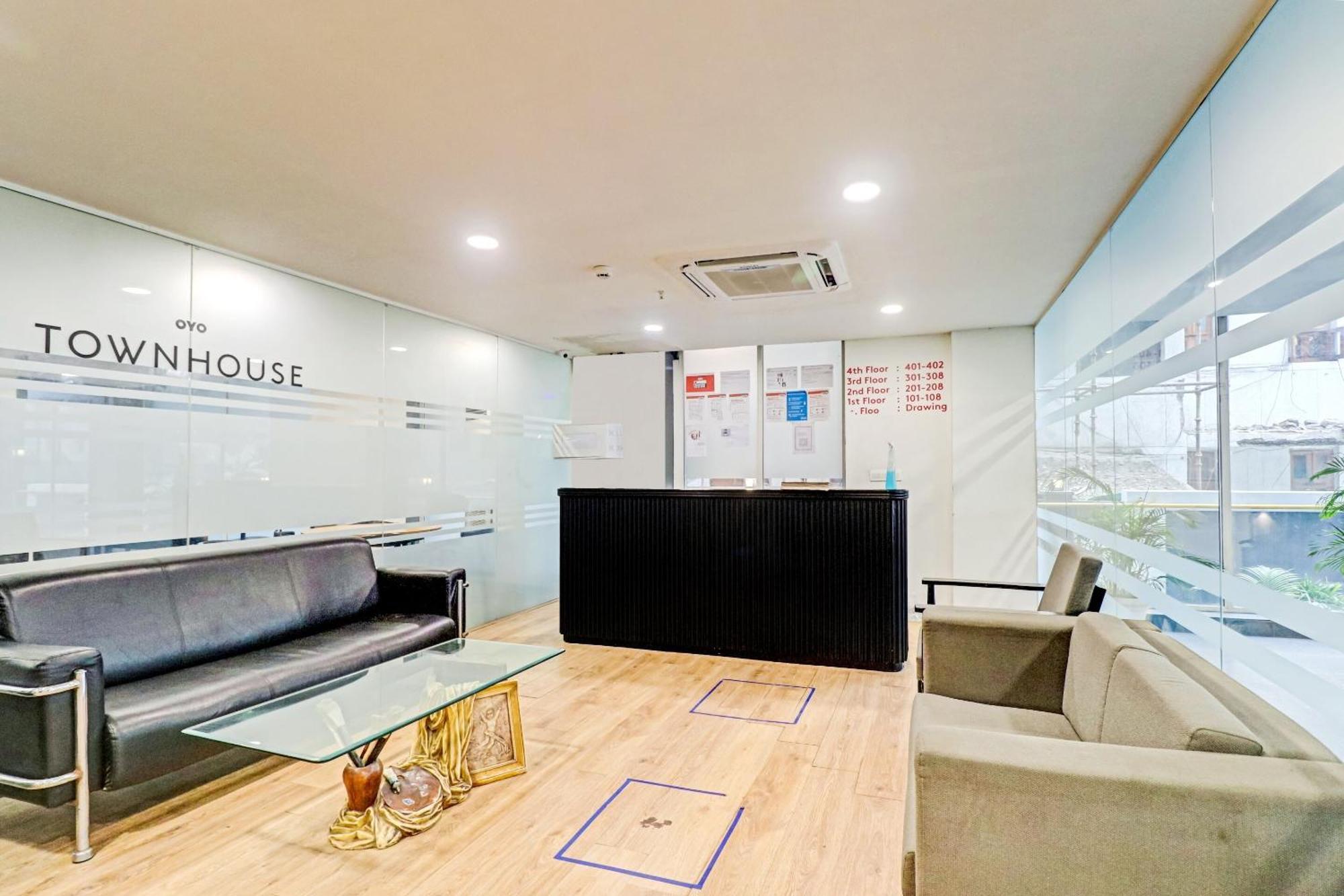 Townhouse Sector 30 Near Botanic Garden Of Indian Republic Hotel Noida Exterior foto
